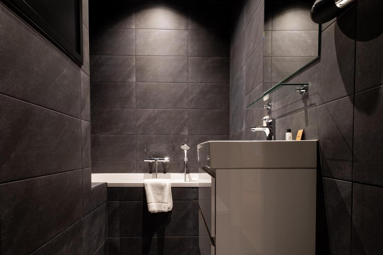 Nero Office Hotel & City Cafe Roarmond Экстерьер фото